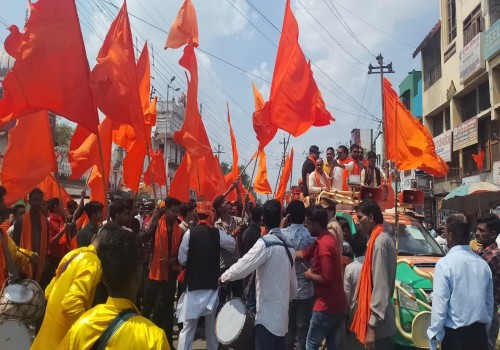 विश्व हिंदू परिषद द्वारा राम जन्मोत्सव पर निकाली गई शोभायात्रा