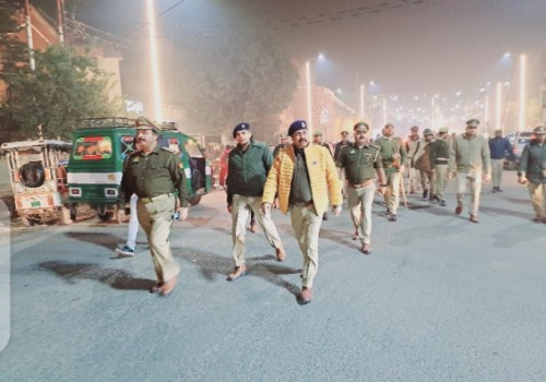 बरेली में शनिवार की आधी रात शहर में सड़क पर उतरे SSP और IG देखी शहर की सुरक्षा व्यवस्था