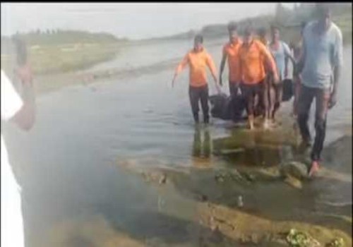 बरेली के थाना मीरगंज क्षेत्र रामगंगा में डूबे किशोर का 24 घंटे बाद मिला शव, गांव में मचा कोहराम