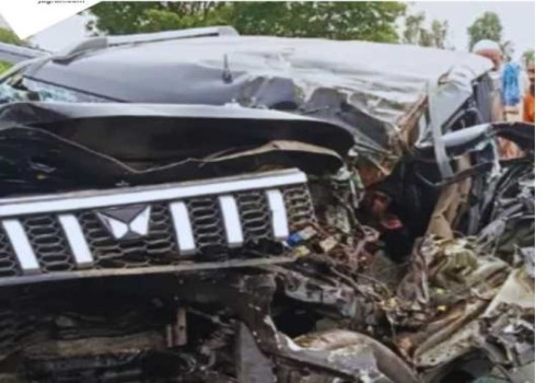 बरेली में बड़े भाई पास भीषण हादसा खड़े टैंकर से टकराई बोलोरो, पांच लोगों की मौत,  तीन घायल