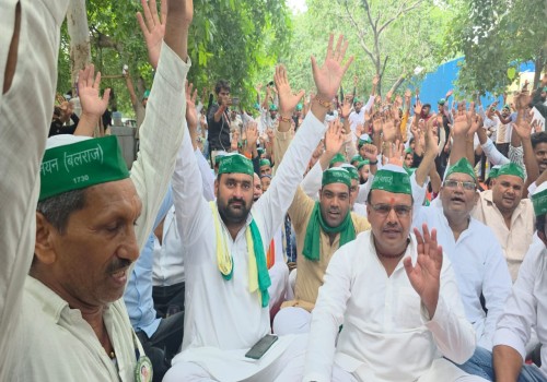 भारतीय किसान यूनियन बलराज के कार्यकर्ताओं का थाना फेस टू पर धरना