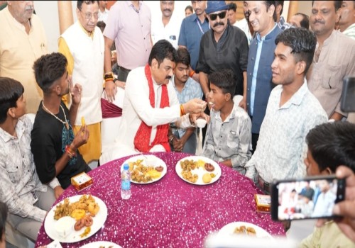 मंत्री गोविंद सिंह राजपूत ने जन्मदिन पर दिव्यांग बच्चों के साथ किया सहभोज, बांटी खुशियां