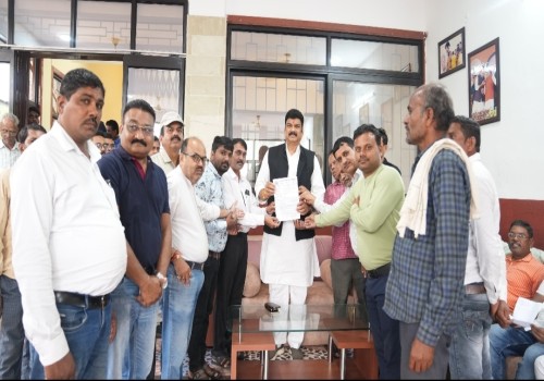 मनरेगा अभियंता संघ ने मंत्री गोविंद सिंह राजपूत को सौंपा आठ सूत्रीय मांगों का ज्ञापन