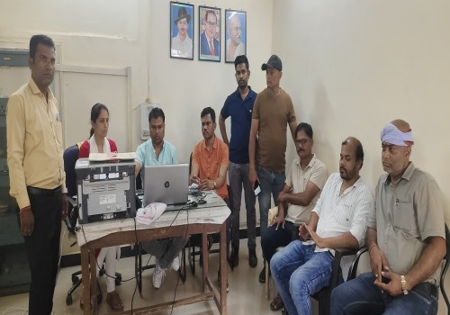 सागर विद्युत मंडल के सहायक अभियंता मिलिंद परतेती को 1 लाख की रिश्वत लेते लोकायुक्त ने किया रंगे हाथ गिरफ्तार