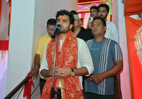 युवा नेता अविराज भूपेंद्र सिंह ने पुरव्याउ की देवी महिषासुर मर्दिनी के दर्शन किए, शिव तांडव स्त्रोत सुनाया