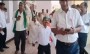 बरेली की तहसील मीरगंज में सम्पूर्ण समाधान दिवस में किसानों के अनोखे विरोध से मचा हड़कंप