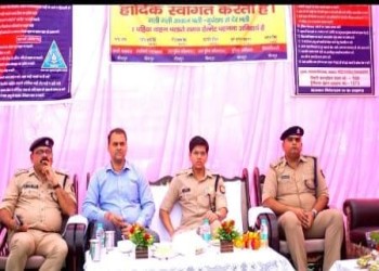 सीतापुर शहर में निकाली गई यातायात जागरूकता रैली 