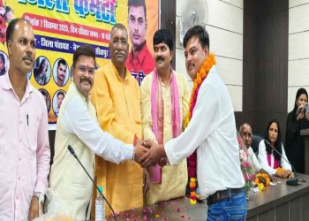 पत्रकार समाज का दर्पण होता है जो शासन प्रशासन के सामने जनता की आवाज बनता है- सुरेश राही