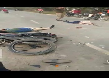 बरेली के कस्बा शाही फतेहगंज रोड पर सड़क हादसा बाइक से जा रहे भाई-बहन को ट्रक ने कुचला दोनों की मौके पर ही मौत