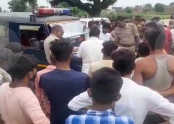 बरेली के थाना मीरगंज के ग्राम चुराई दलपतपुर में पुलिस ने रुकवाया अंतिम संस्कार संदिग्ध परिस्थिति में हुई थी युवक की मौत