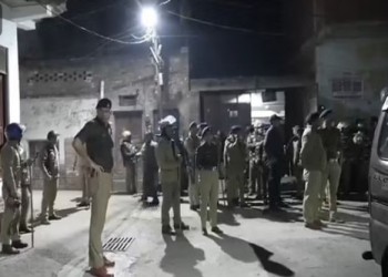 बरेली में उत्तराखंड पुलिस का बड़ा एक्शन  300 पुलिसकर्मियों ने की छापेमारी, 17 ड्रग तस्करों को किया गिरफ्तार