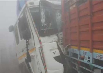 बरेली में घने कोहरे में फरीदपुर हाईवे पर भीषण हादसा, रोडवेज चालक की मौत, 24 घायल