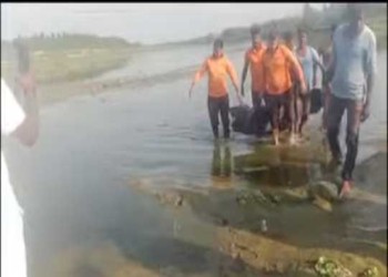 बरेली के थाना मीरगंज क्षेत्र रामगंगा में डूबे किशोर का 24 घंटे बाद मिला शव, गांव में मचा कोहराम
