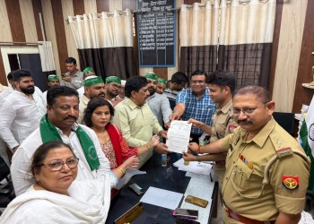 जेवर टोल प्लाजा की समस्याओं के समाधान पर किसान आंदोलन स्थगित, वार्ता रही सफल