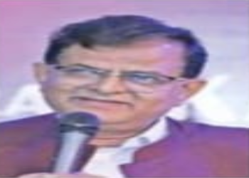 महाकुंभ में हुआ प्रसिद्ध साहित्यकार महेंद्र भीष्म द्वारा लिखित नाटक 'वीरांगना झांसी की रानी लक्ष्मीबाई' का मंचन
