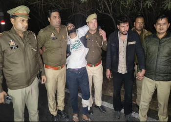 थाना इंदिरापुरम पुलिस मुठभेड़ के दौरान घायल अवस्था में दो गिरफ्तार, कब्जे से एक तमंचा व मोटरसाइकिल बरामद