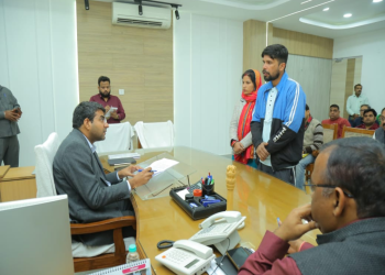जिलाधिकारी दीपक मीणा ने की जनसुनवाई प्राथमिकता के आधार पर  होगा समस्याओं का समाधान, जिलाधिकारी दीपक मीणा