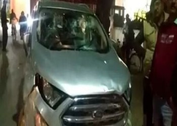 बीएचयू न्यूज:असिस्टेंट प्रोफेसर की कार से छह लोग घायल, लोगों ने तोड़ा शीशा और जमकर पीटा, ट्रॉमा सेंटर में भर्ती