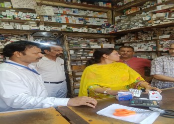 सिघई मेडिकल को कारण बताओं नोटिस लाइसेंस तीन दिन के लिए निलंबित