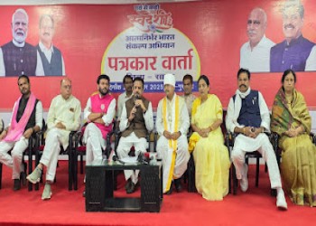 दिनचर्या और कार्यशैली में स्वदेशी वस्तुओं के उपयोग करे आत्मनिर्भर अभियान को बढ़ाए - डिप्टी सीएम राजेंद्र शुक्ल