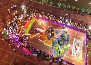 श्री रुद्राक्ष धाम मंदिर प्रांगण में हुआ गोवर्धन पूजन समारोह पूर्व गृहमंत्री, खुरई विधायक भूपेन्द्र सिंह की निजी गौशाला से आए गाय के गोबर से निर्मित हुए भगवान गोवर्धन